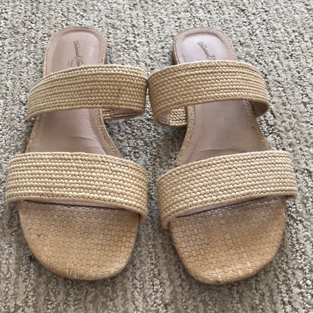 Women’s Sandals - Picture 3 of 7